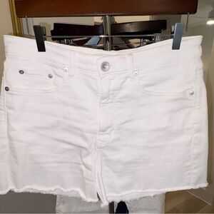 Vineyard Vines White Denim Frayed Hem Sz 30
